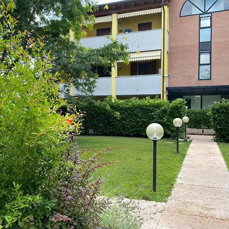 La Lanterna - Appartamenti In Residence Con Piscina Desenzano del Garda Esterno foto