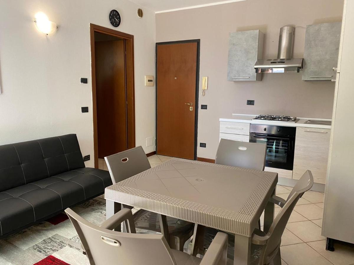 La Lanterna - Appartamenti In Residence Con Piscina Desenzano del Garda Esterno foto