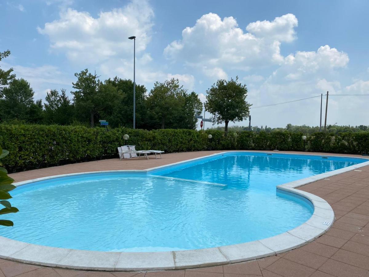 La Lanterna - Appartamenti In Residence Con Piscina Desenzano del Garda Esterno foto