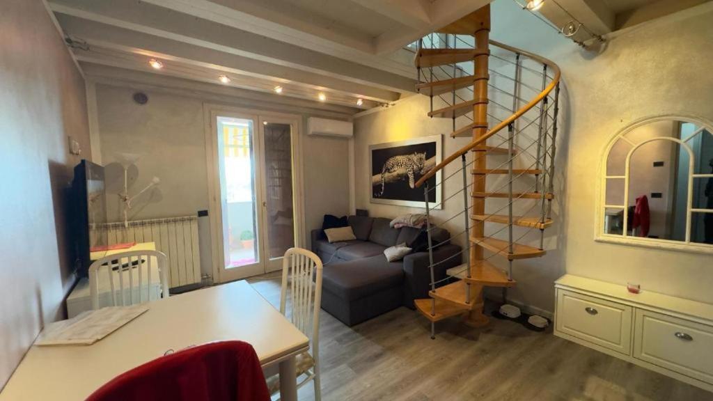 La Lanterna - Appartamenti In Residence Con Piscina Desenzano del Garda Esterno foto