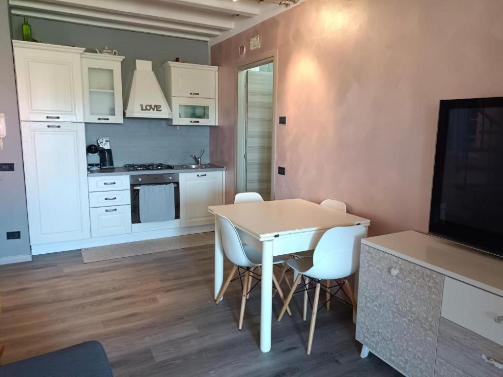 La Lanterna - Appartamenti In Residence Con Piscina Desenzano del Garda Esterno foto